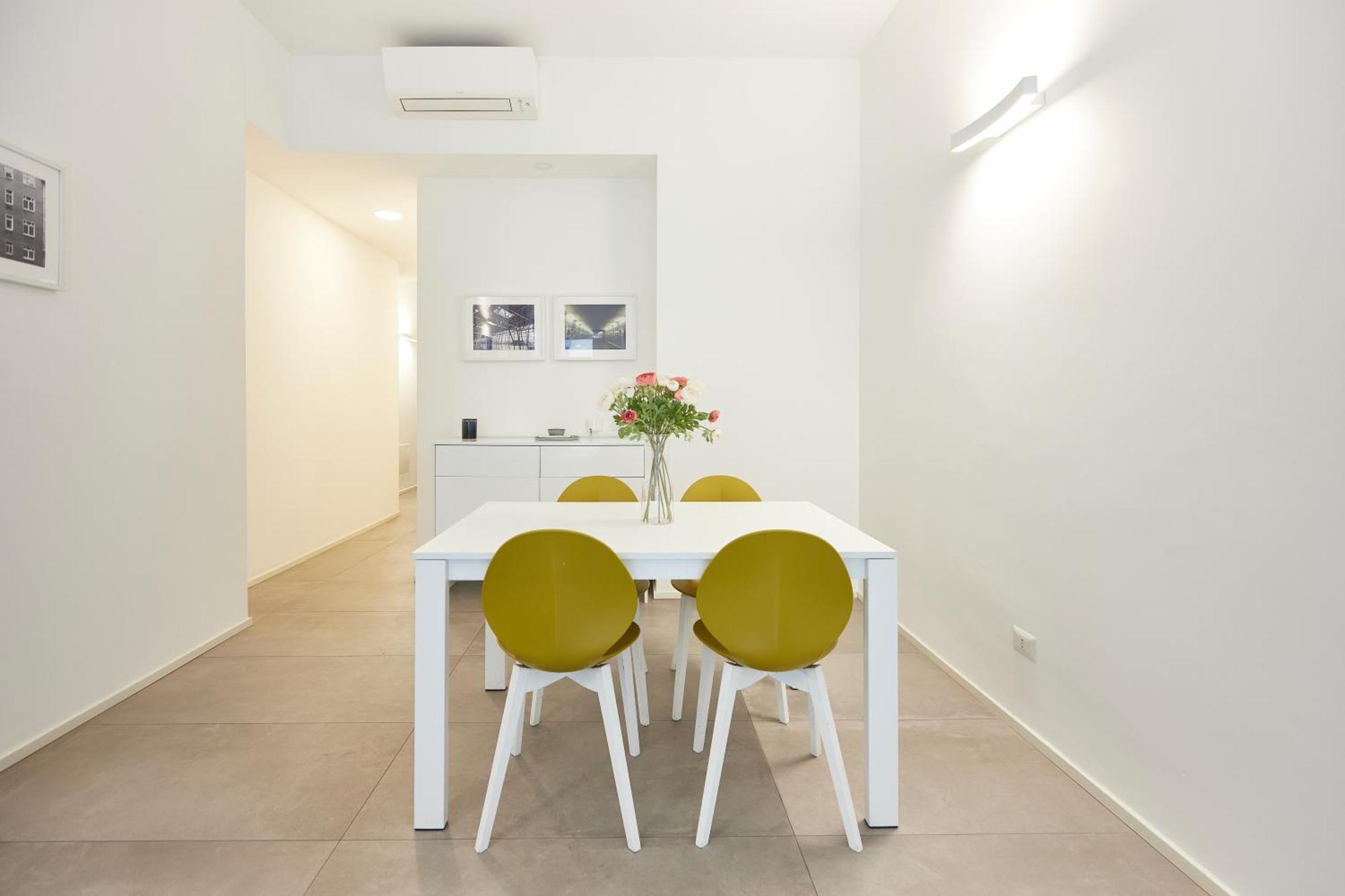Cozy Meravigli Apartment - Pleasant Walk Between Duomo And Castello Милан Экстерьер фото
